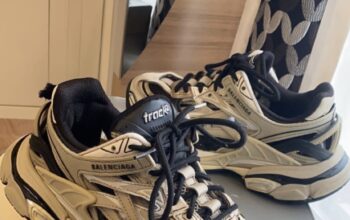 Balanciaga triple S taille 36