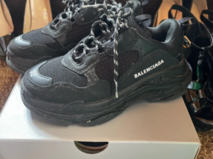Balenciaga taille 32