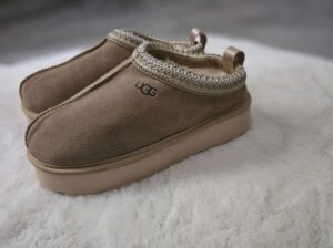 Ugg