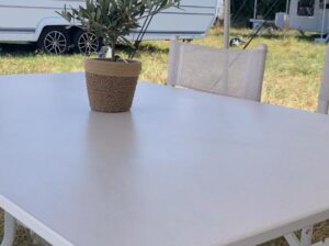 Table blanche 1.65 bon état