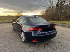 Lexus is 300h