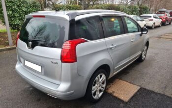 Peugeot 5008 année 2015