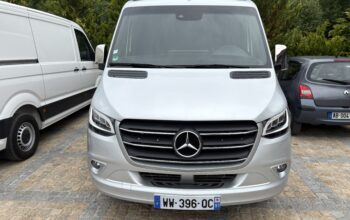 Mercedes 519