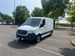 MERCEDES-BENZ SPRINTER 211 CDI