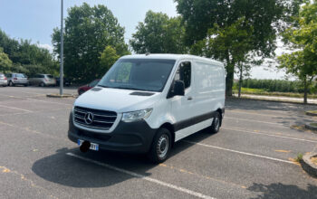 MERCEDES-BENZ SPRINTER 211 CDI
