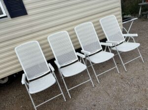 4 chaise blanches